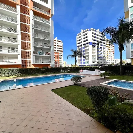 Panoramic With Pool By Homing