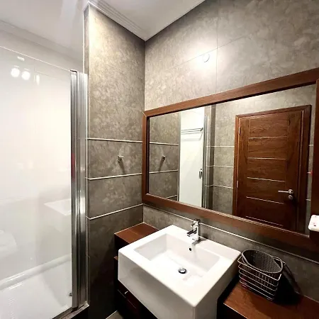 Panoramic With Pool By Homing Apartment